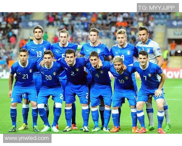 世界杯足球明星齐聚一堂共庆盛事展现激情与友谊