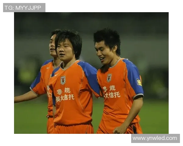 2015年中国足球先生评选揭晓背后的故事与影响分析